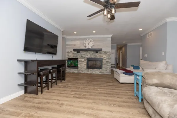 $543,540 | 5555 Lakeside Drive, Newburgh, IN 47630