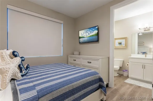 $839,900 | 182 Vintage Drive, Unit 2B, Four Seasons, MO 65049