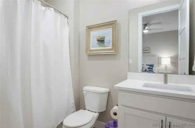 $839,900 | 182 Vintage Drive, Unit 2B, Four Seasons, MO 65049