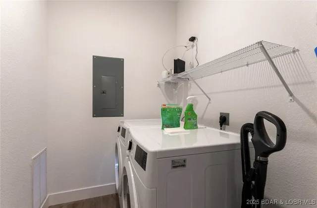 $839,900 | 182 Vintage Drive, Unit 2B, Four Seasons, MO 65049