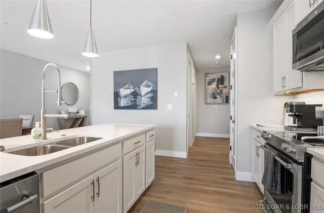 $839,900 | 182 Vintage Drive, Unit 2B, Four Seasons, MO 65049