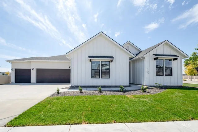 $570,990 | 17250 North Swan Springs Place, Nampa, ID 83687