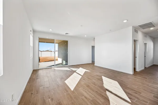 $2,250 | 2436 Fortana Drive, San Tan Valley, AZ 85143