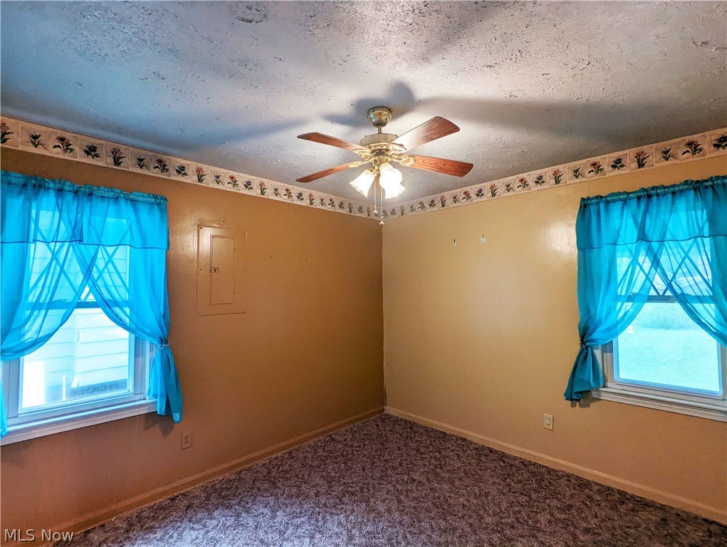 18902 Homeway Road Cleveland, OH 44135 - Photo 7 of 16 1st Floor Bedroom 2 of 4