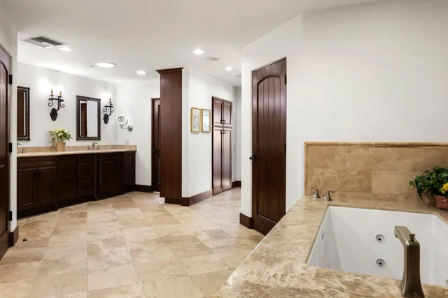 $3,950,000 | 78180 Hacienda La Quinta Drive, La Quinta, CA 92253