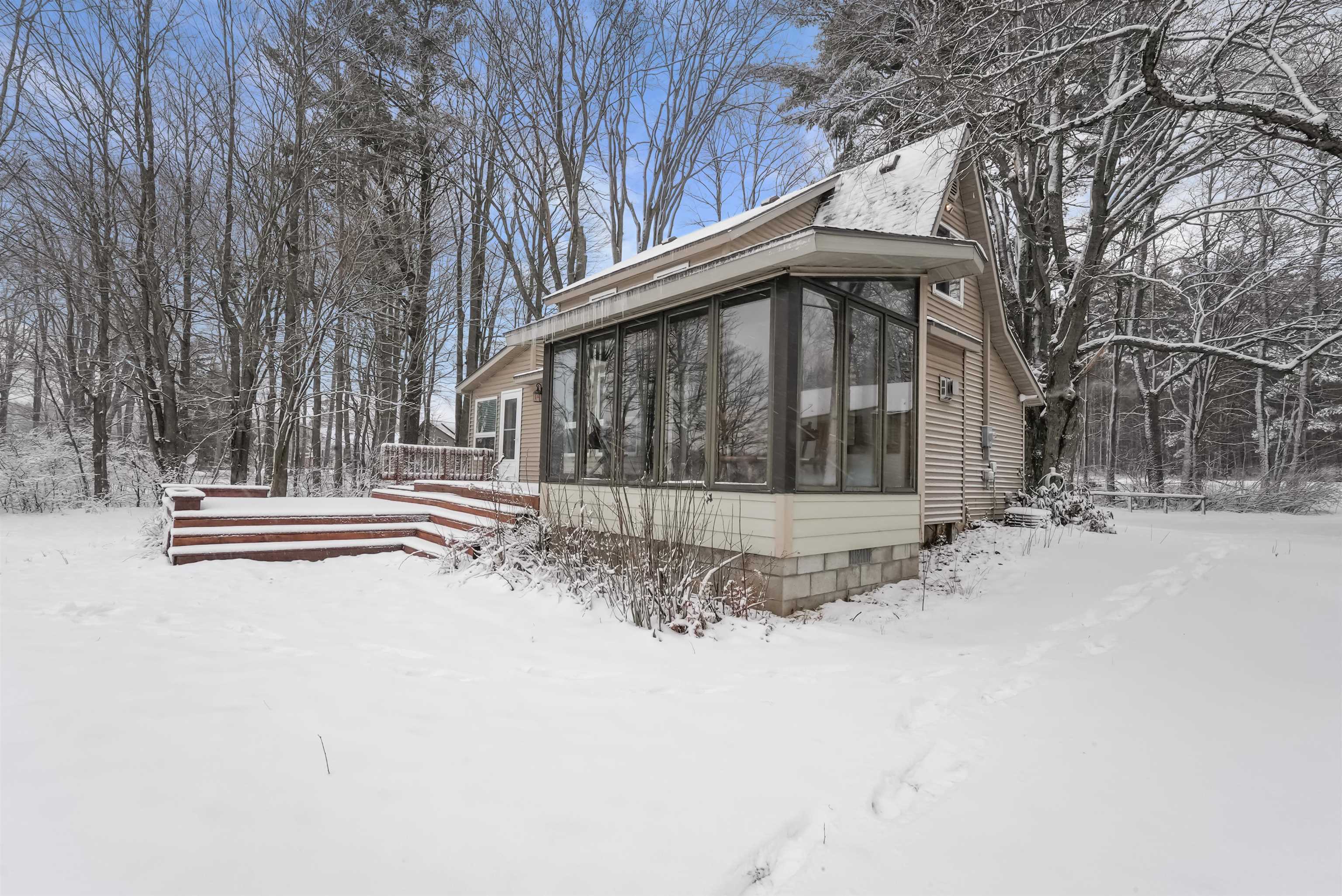 2164 South 29 Road Cadillac, MI 49601 - Photo 5 of 32 1897915-4.JPG