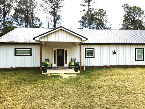 $389,900 | 169 East Sheppard Street, Stapleton, GA 30823