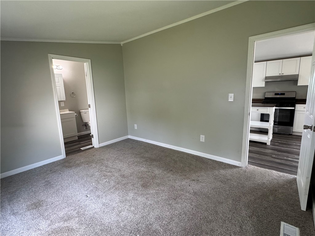 324 Ellis Road Laurens, NY 13796 - Photo 13 of 38