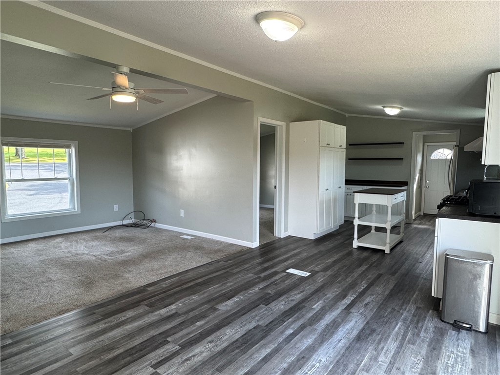 324 Ellis Road Laurens, NY 13796 - Photo 5 of 38