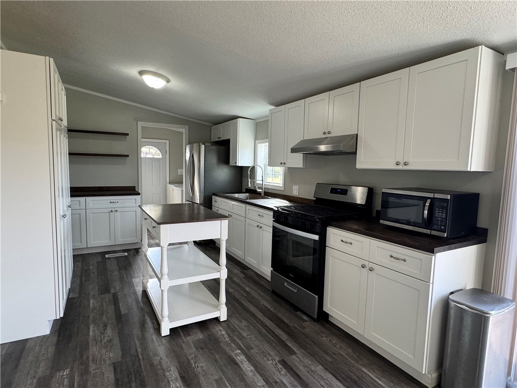 324 Ellis Road Laurens, NY 13796 - Photo 6 of 38