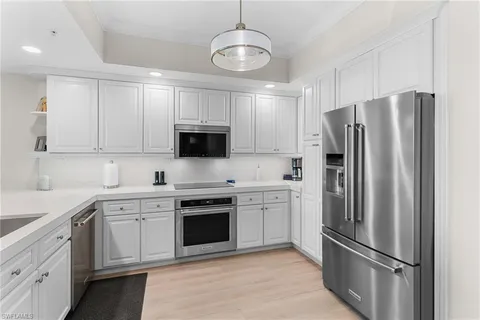 $1,595,000 | 325 Dunes Boulevard, Unit 904, Naples, FL 34110