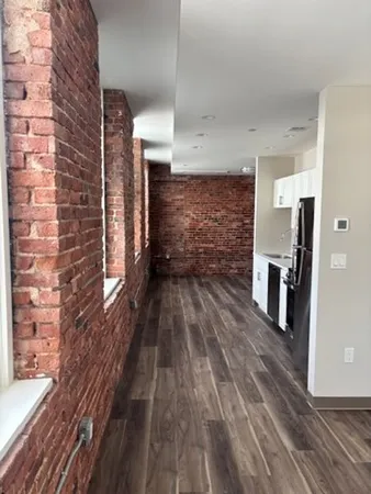 $1,900 | 87 North Water Street, Unit 201, New Bedford, MA 02740