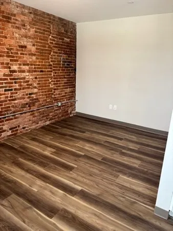 $1,900 | 87 North Water Street, Unit 201, New Bedford, MA 02740