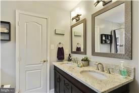 20947 Sunnyacres Road Gaithersburg, MD 20882 - Photo 20 of 30 Bath