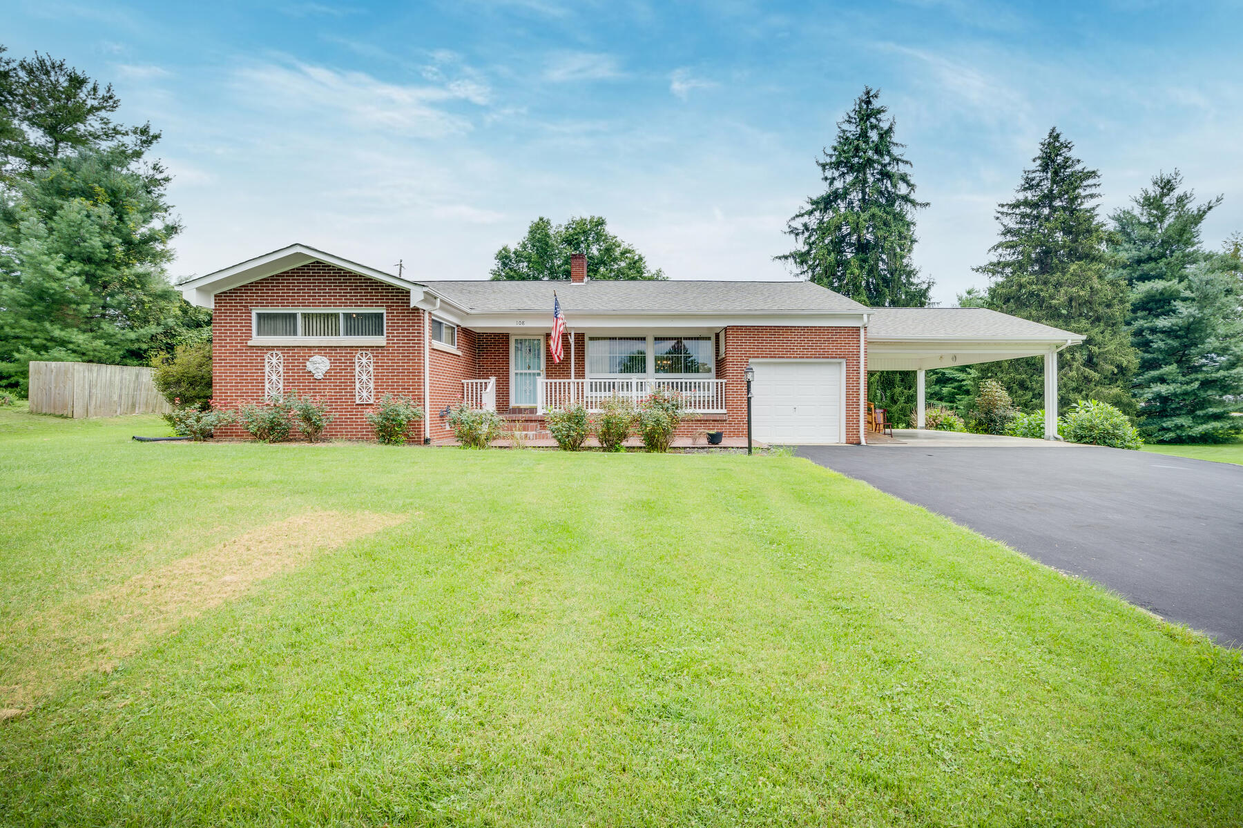 108 Meadow Road Bristol, TN 37620 - Photo 1 of 36 001
