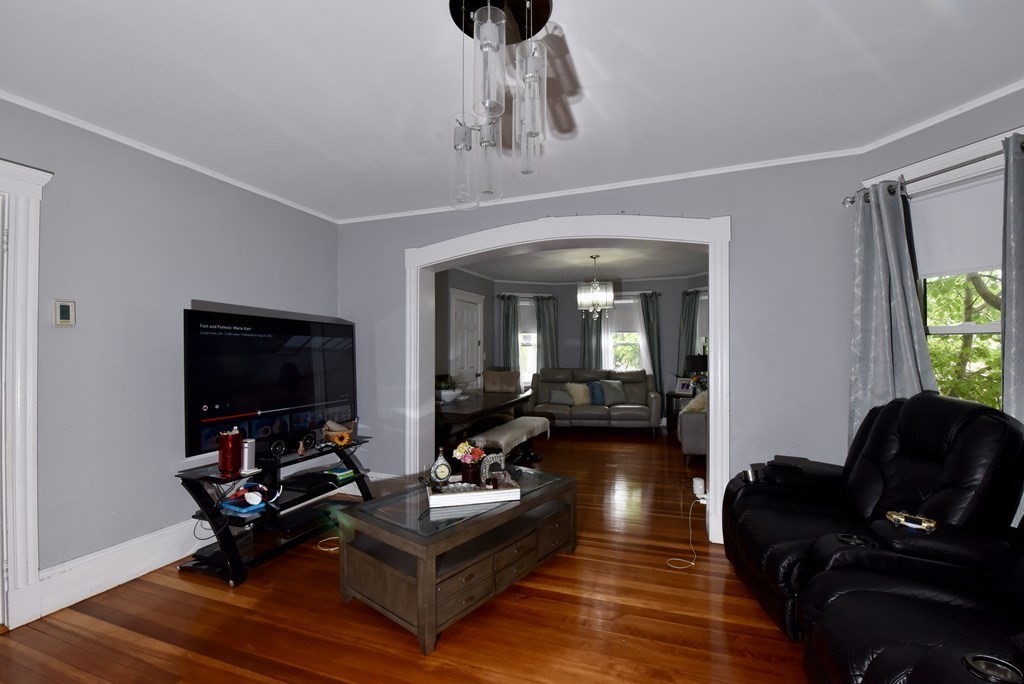 15 Cleveland Road Salem, MA 01970 - Photo 7 of 20 Gallery Image 7
