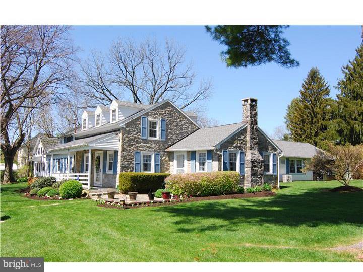 267 Faust Road Sinking Spring, PA 19608 - Photo 3 of 25