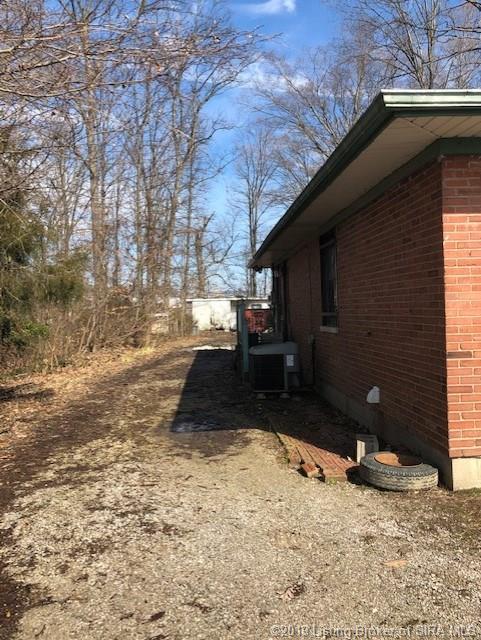 401 Mt Tabor Road New Albany, IN 47150 - Photo 13 of 23 Gallery Image 13