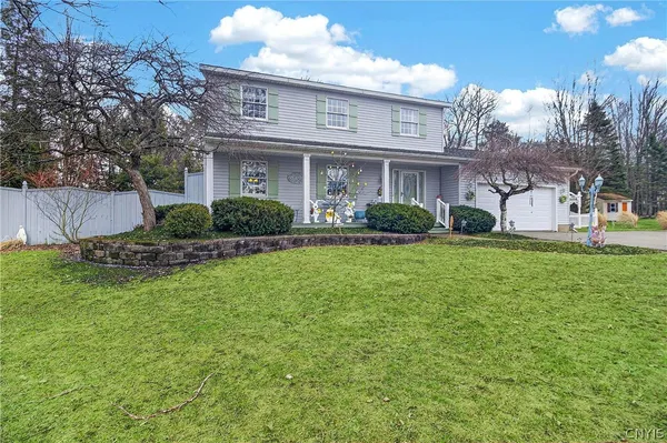 $559,900 | 10 Morgan Lane, New Hartford, NY 13413