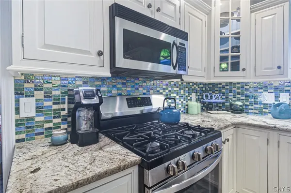 $559,900 | 10 Morgan Lane, New Hartford, NY 13413