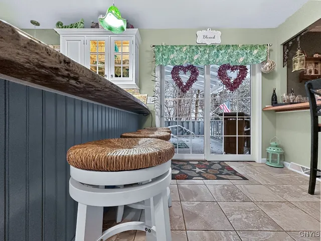 $575,000 | 10 Morgan Lane, New Hartford, NY 13413