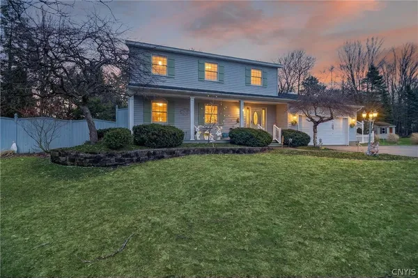 $559,900 | 10 Morgan Lane, New Hartford, NY 13413