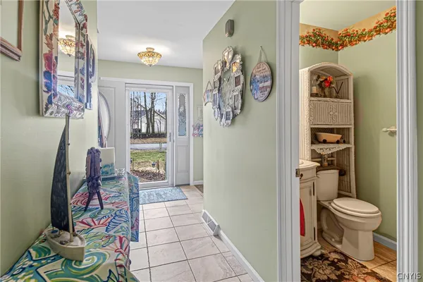 $559,900 | 10 Morgan Lane, New Hartford, NY 13413