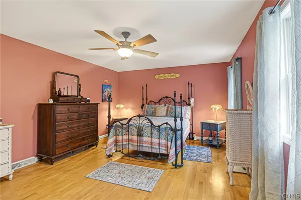 $559,900 | 10 Morgan Lane, New Hartford, NY 13413