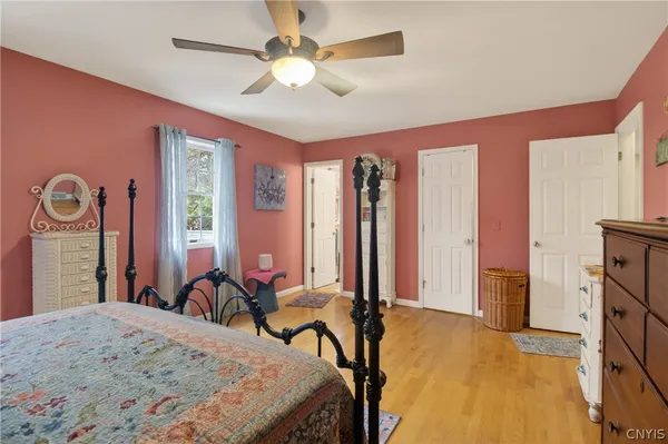 $559,900 | 10 Morgan Lane, New Hartford, NY 13413