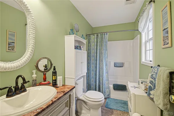 $559,900 | 10 Morgan Lane, New Hartford, NY 13413