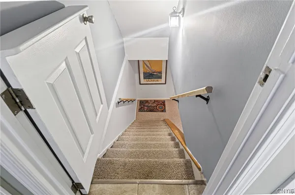 $559,900 | 10 Morgan Lane, New Hartford, NY 13413