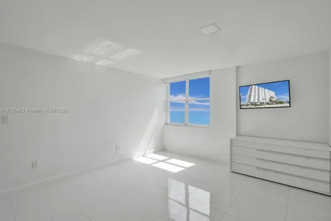 $675,000 | 6450 Collins Avenue, Unit 1204, Miami Beach, FL 33141