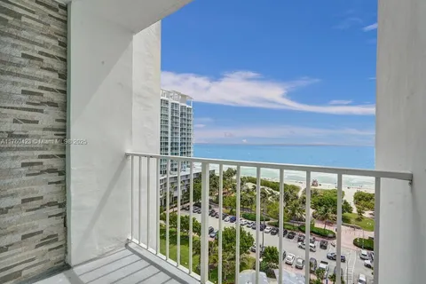 $675,000 | 6450 Collins Avenue, Unit 1204, Miami Beach, FL 33141