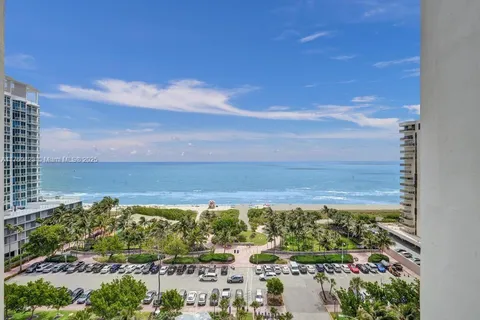 $675,000 | 6450 Collins Avenue, Unit 1204, Miami Beach, FL 33141