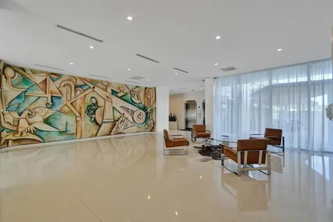 $675,000 | 6450 Collins Avenue, Unit 1204, Miami Beach, FL 33141
