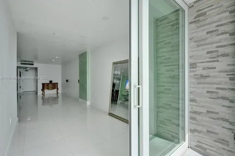 $675,000 | 6450 Collins Avenue, Unit 1204, Miami Beach, FL 33141