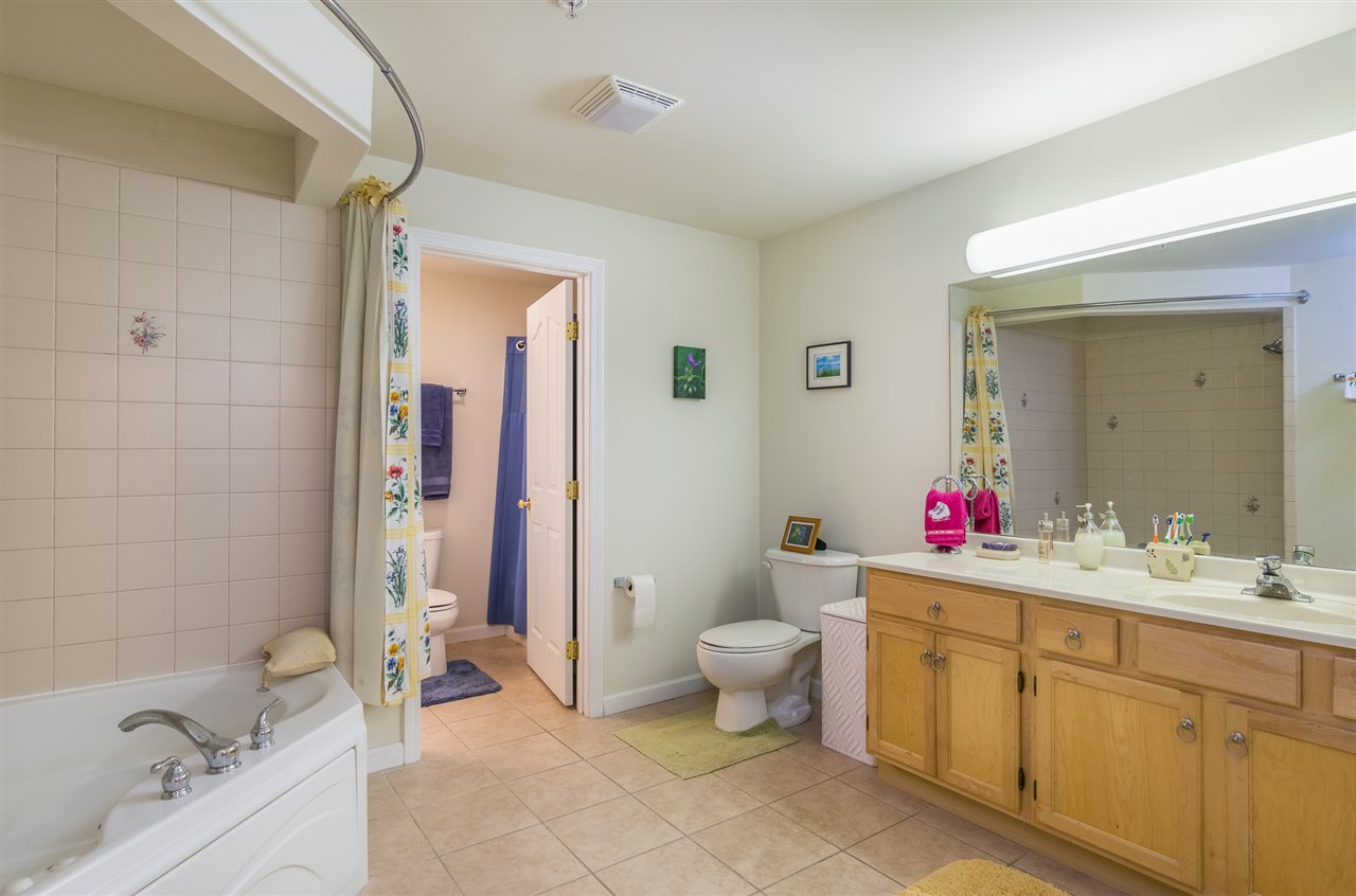 37 Claire Point Road Burlington, VT 05408 - Photo 14 of 28 Gallery Image 14