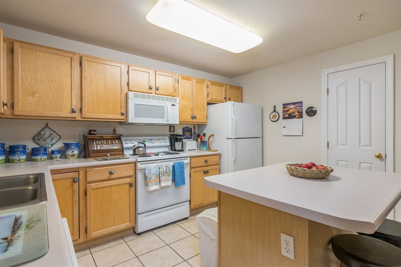 37 Claire Point Road Burlington, VT 05408 - Photo 7 of 28 Gallery Image 7