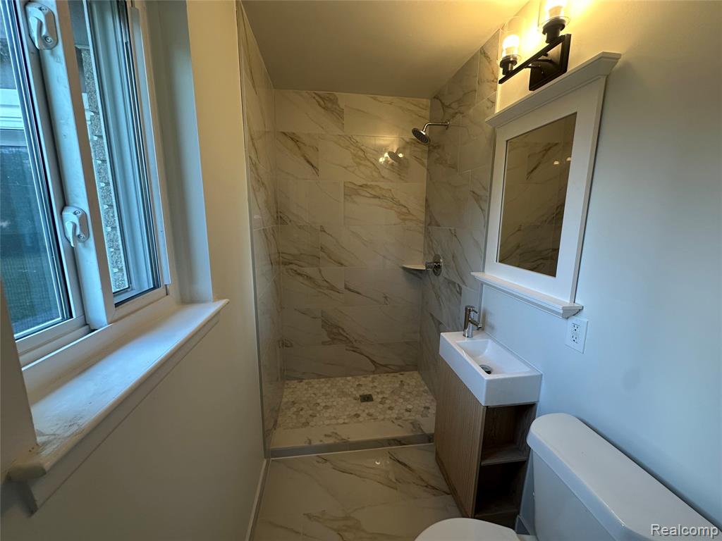 25274 Middlebelt Road Farmington Hills, MI 48336 - Photo 36 of 44