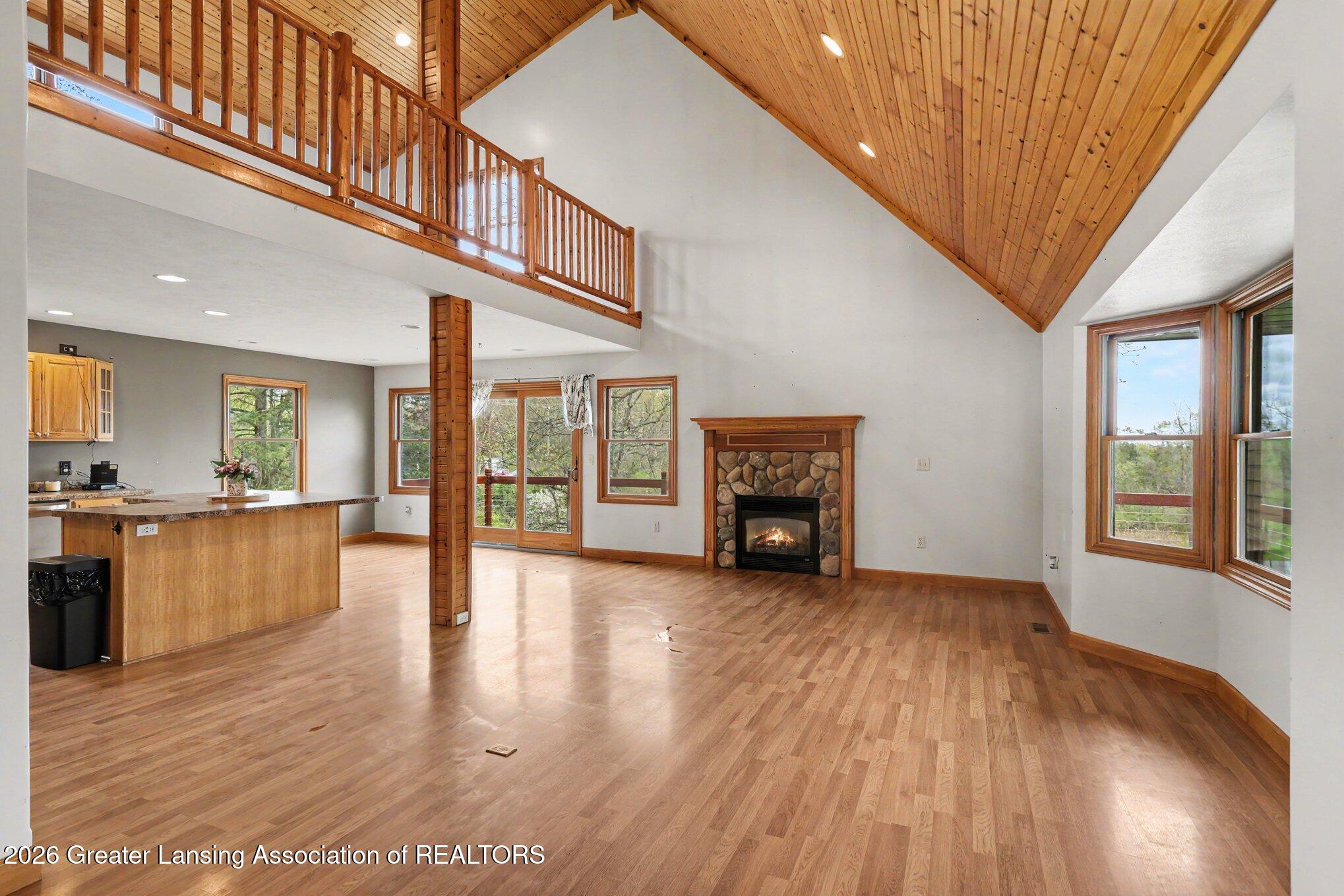 1407 Hayes Road Muir, MI 48860 - Photo 14 of 32 007_img_5172_548