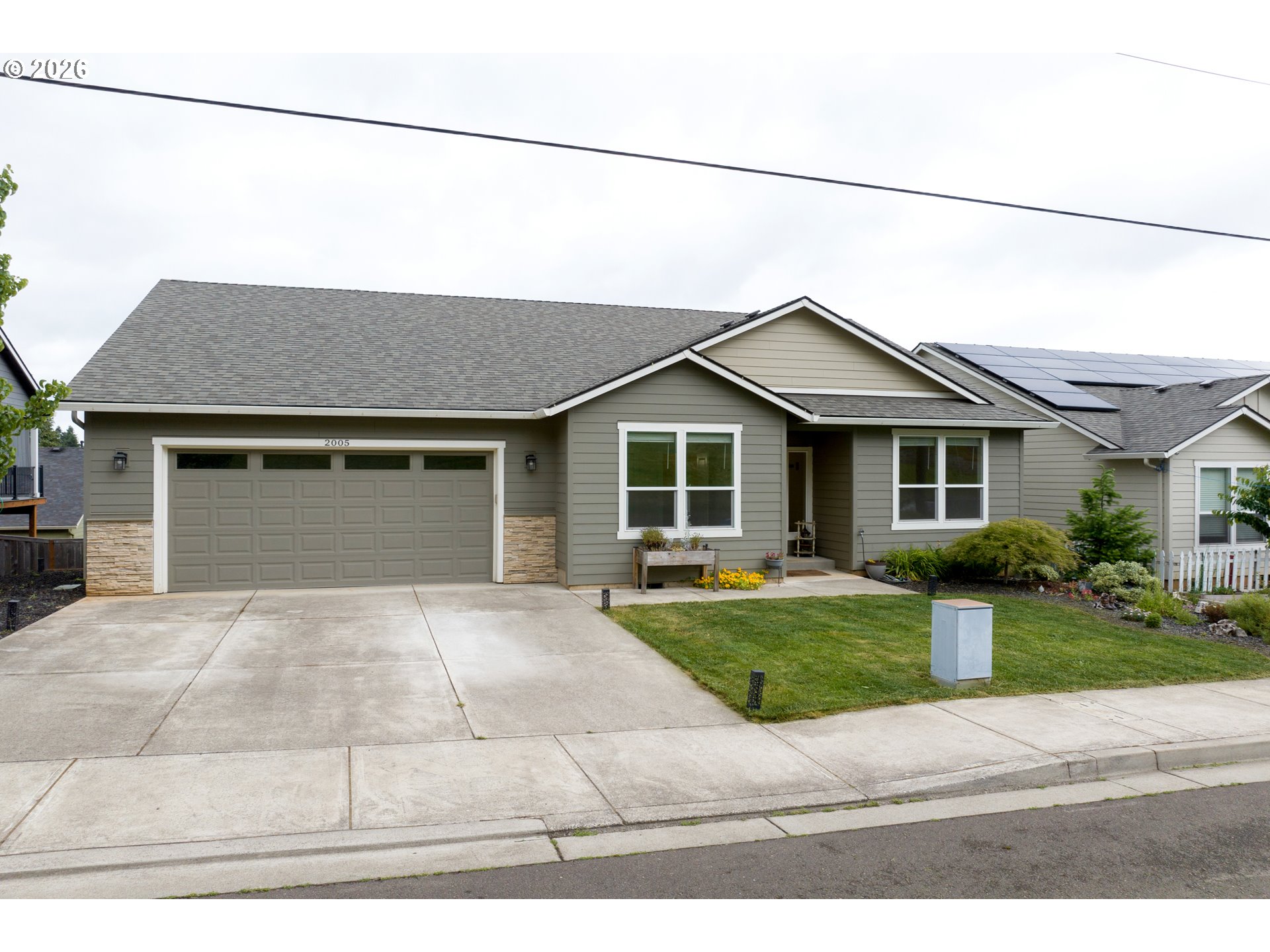 2005 Davis Road South Salem, OR 97306 - Photo 3 of 44