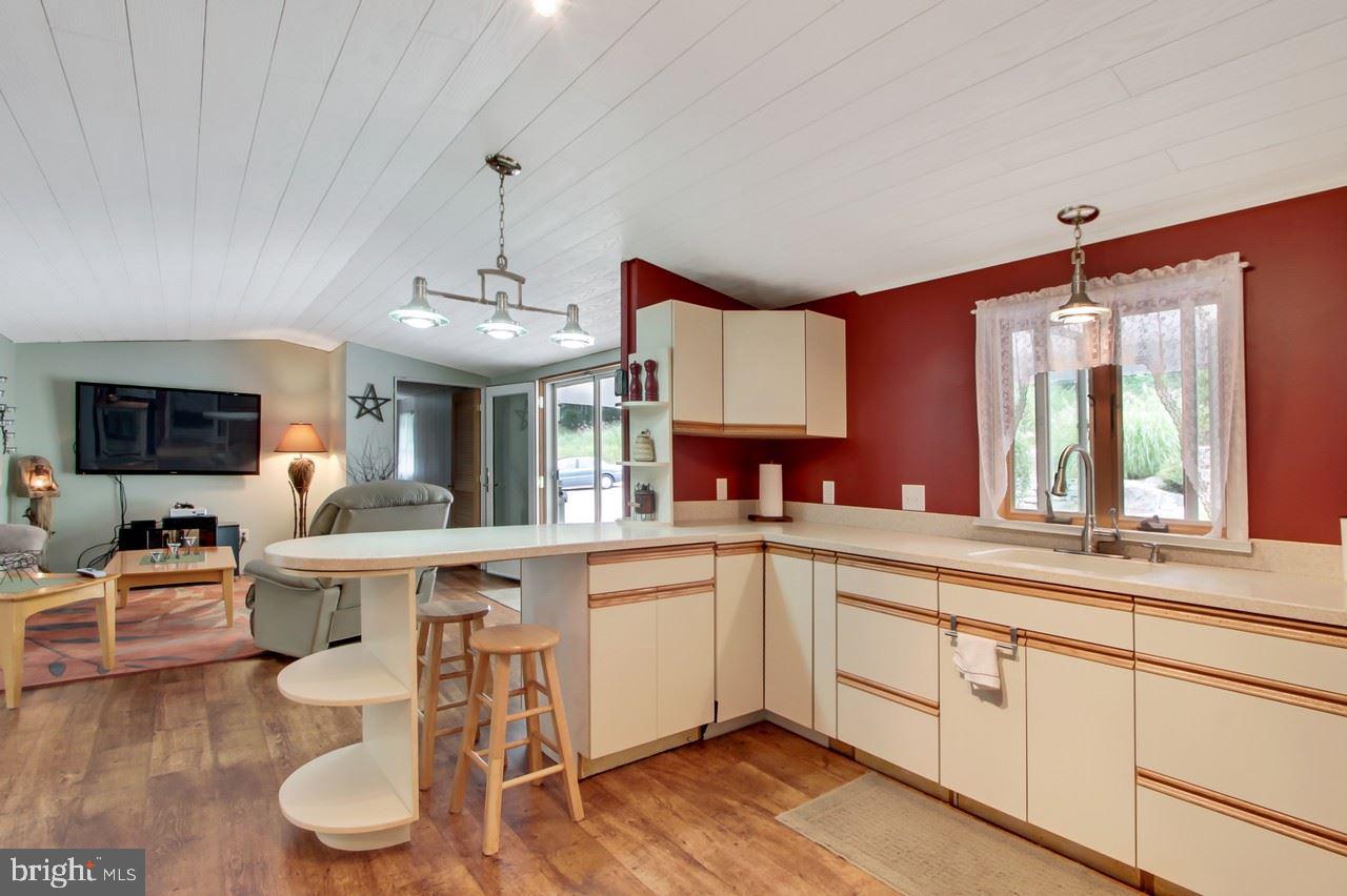 150 Treetop Lane Spring Grove, PA 17362 - Photo 12 of 24 Gallery Image 12
