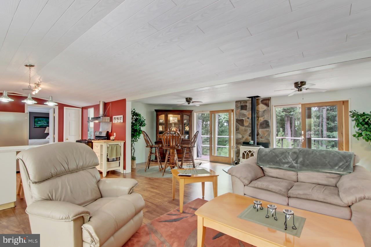150 Treetop Lane Spring Grove, PA 17362 - Photo 16 of 24 Gallery Image 16