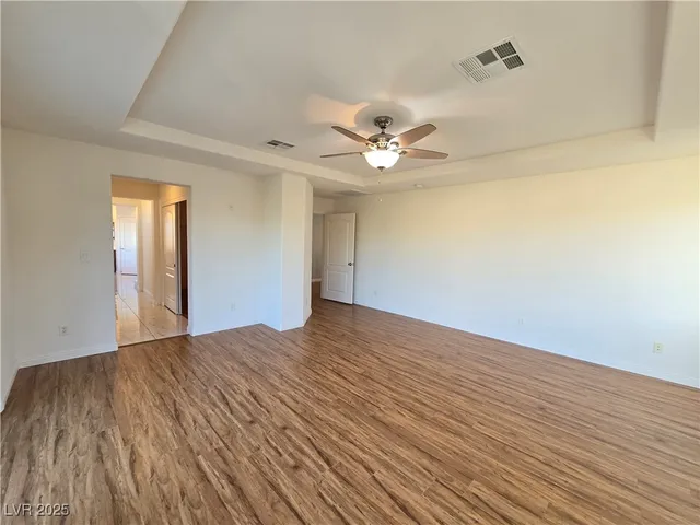 $595,000 | 7428 Timber Run Street, Las Vegas, NV 89149