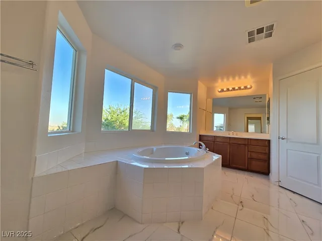 $595,000 | 7428 Timber Run Street, Las Vegas, NV 89149