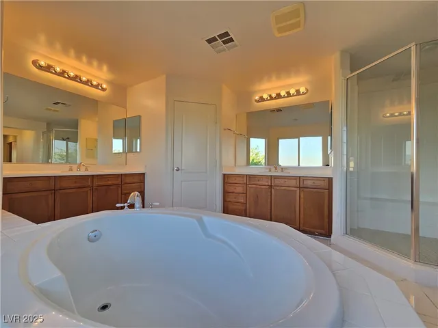 $595,000 | 7428 Timber Run Street, Las Vegas, NV 89149