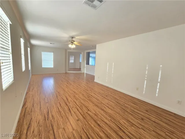 $595,000 | 7428 Timber Run Street, Las Vegas, NV 89149