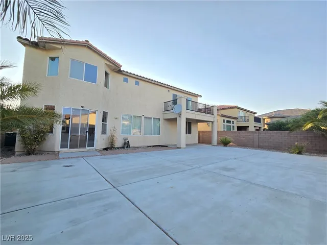 $595,000 | 7428 Timber Run Street, Las Vegas, NV 89149