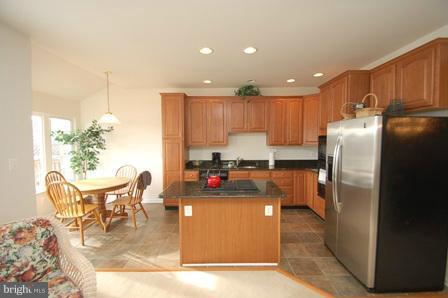 42759 Locklear Terrace South Riding, VA 20152 - Photo 11 of 18 Kitchen
