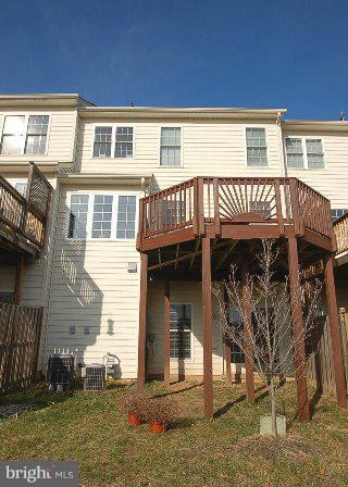 42759 Locklear Terrace South Riding, VA 20152 - Photo 7 of 18 Exterior (Rear)